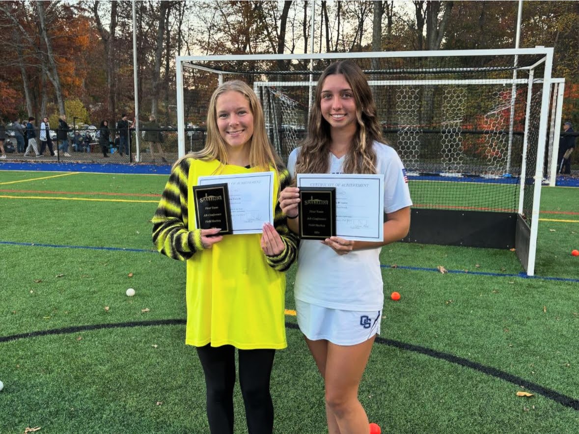 Erin Fiorelli (left) and Ayla D’Anna (right) at the Shoreline All-Conference Awards Ceremony.