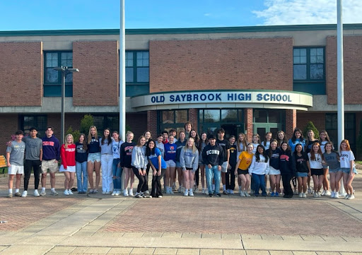 Seniors gathered together to showcase their choice of college!
