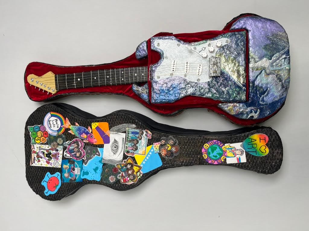 Picture of the Guitar Case