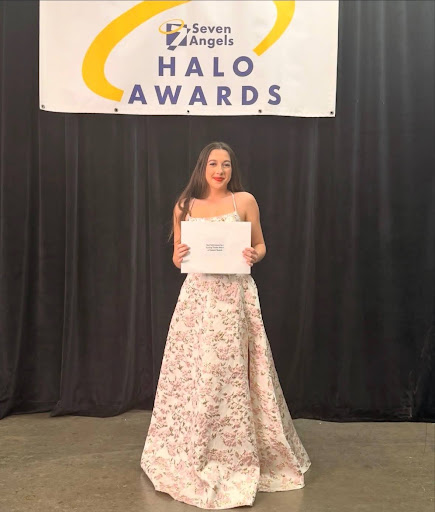 Tess Santarsiero pictured with her Halo Award at the Award show on May 27th
